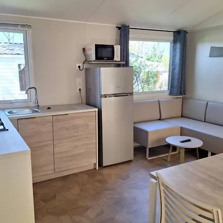 Kemp Mobil-home Avec Clim - 4 Pers. - Api-1-52-2912 Rocamadour